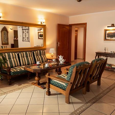 Villa Toscania-Check In 24H พอซนาน ภายนอก รูปภาพ