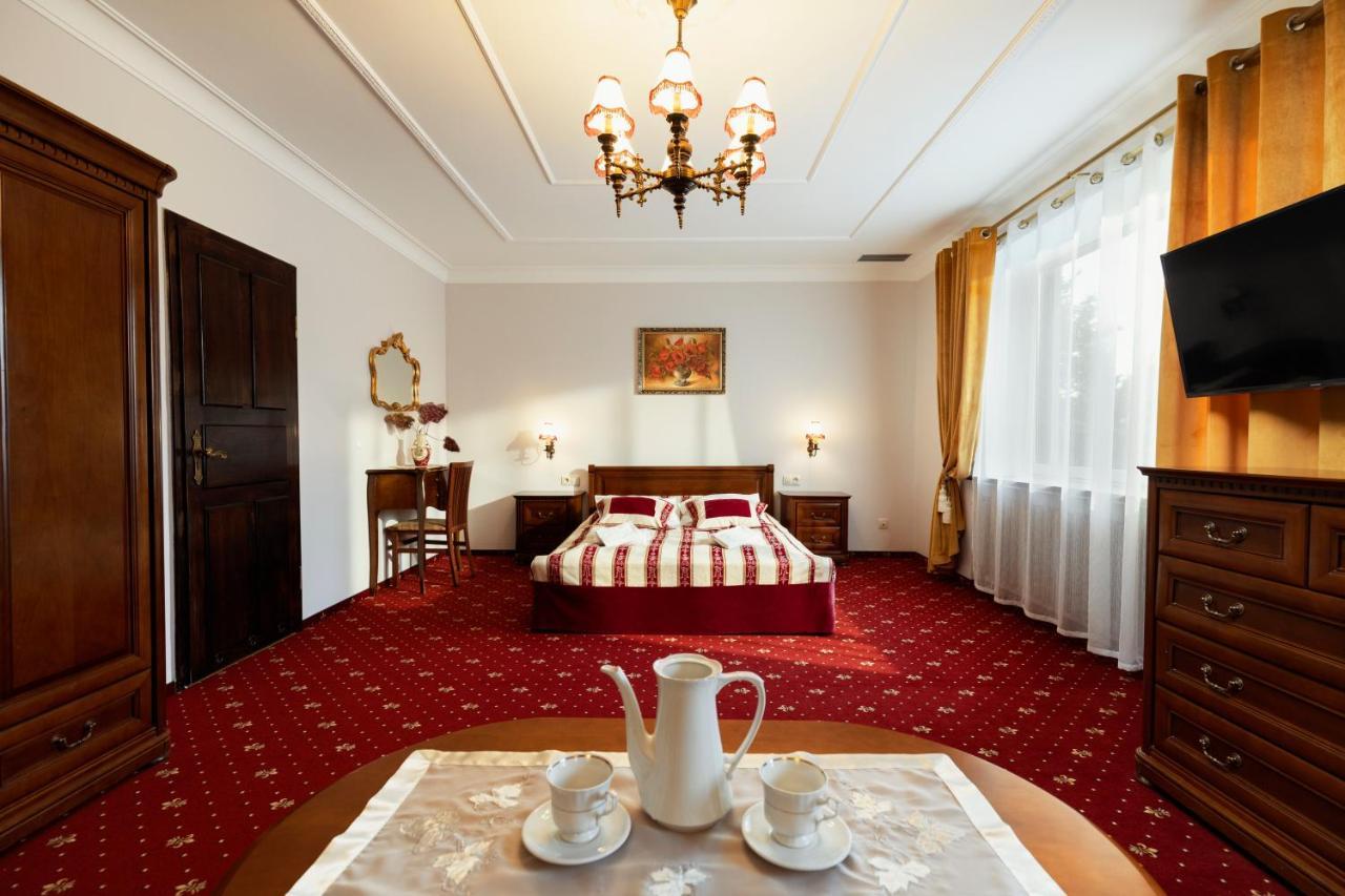 Villa Toscania-Check In 24H พอซนาน ภายนอก รูปภาพ