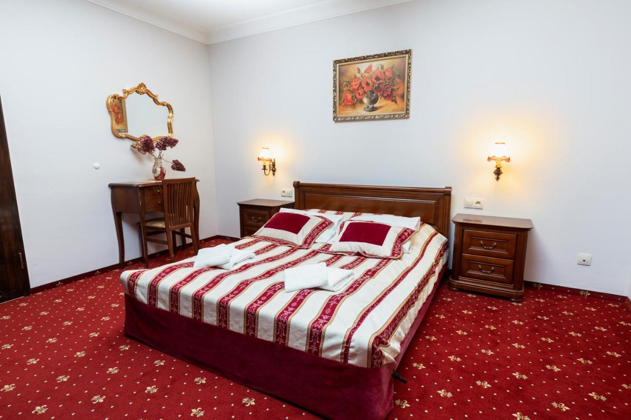 Villa Toscania-Check In 24H พอซนาน ภายนอก รูปภาพ