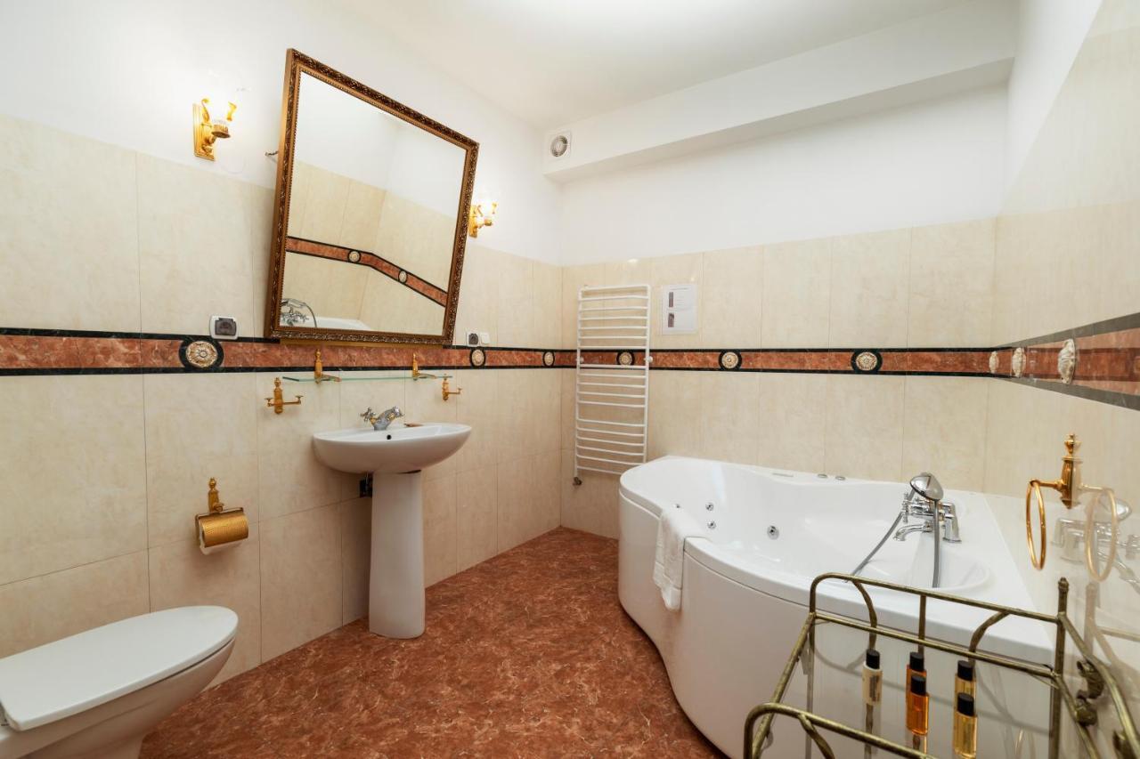 Villa Toscania-Check In 24H พอซนาน ภายนอก รูปภาพ