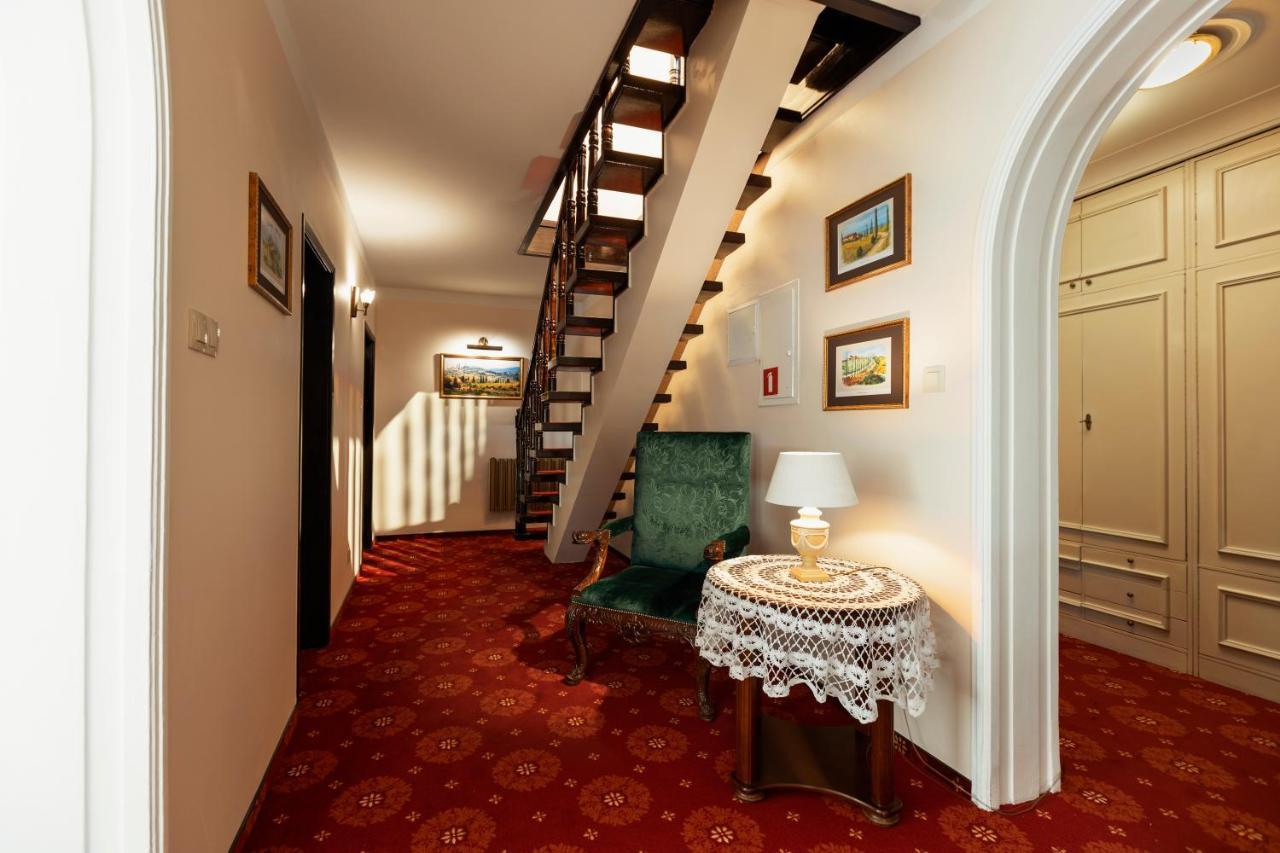 Villa Toscania-Check In 24H พอซนาน ภายนอก รูปภาพ